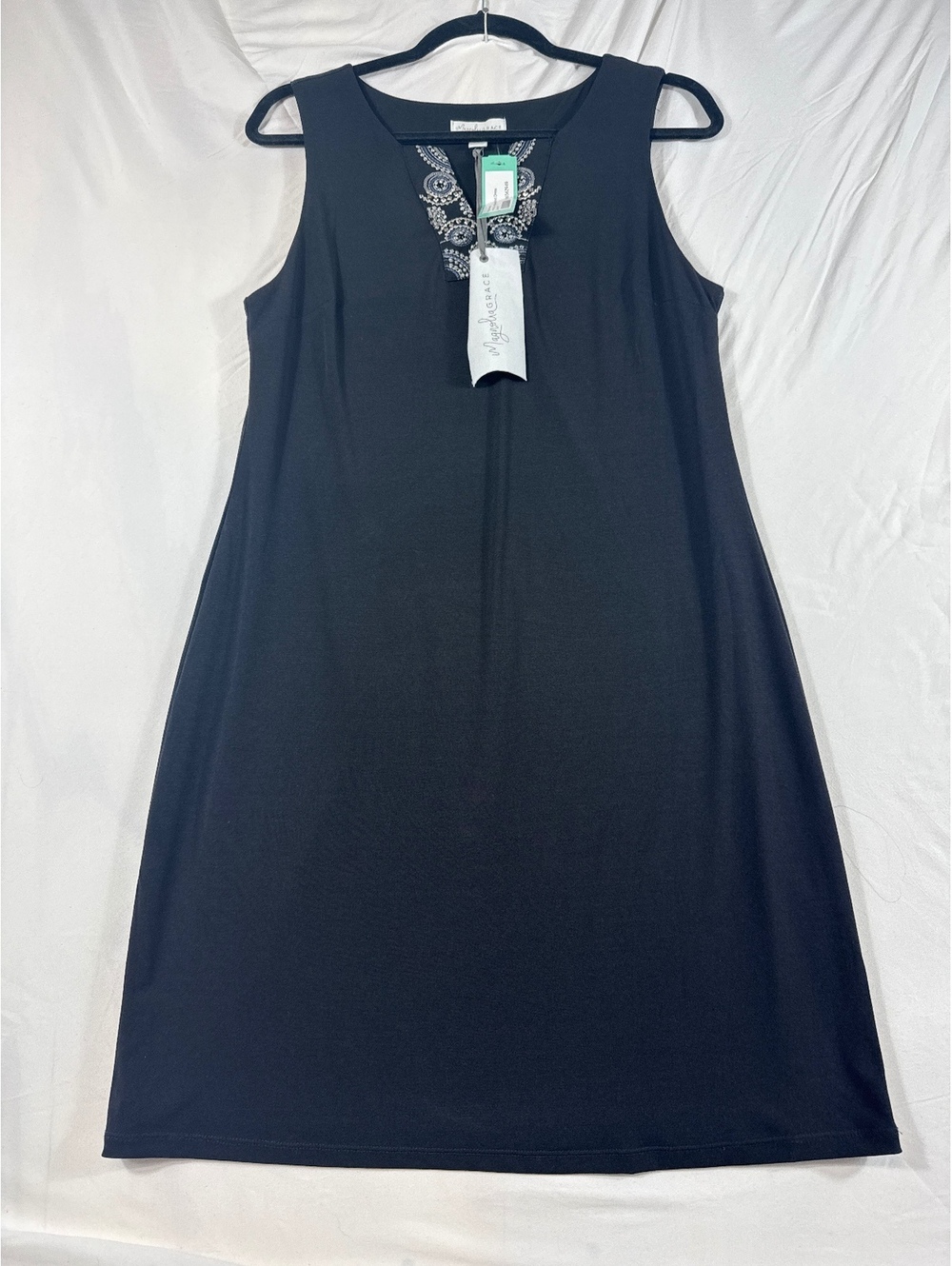 Women’s Magnolia Grace Black Dress NWT Size Medium